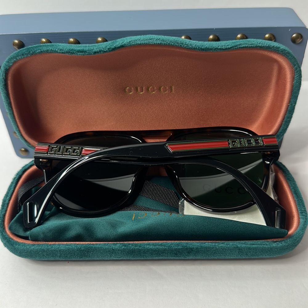 New Authentic GUCCI
Grey Green Pilot Men's Sunglasses GG0463S00358 - Picture 10 of 14